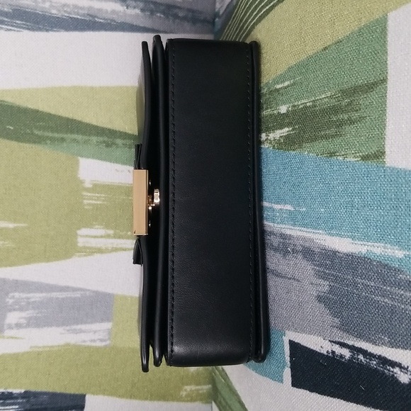 Michael Kors Cute Crossbody In Black With Light Gold Tone Hardware EUC - Picture 10 of 14